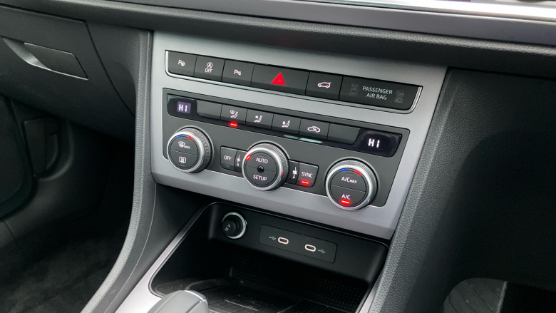 SEAT Ateca 1.5 TSI EVO FR Line 5dr DSG Petrol Estate